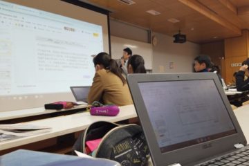 中高等部におけるノートパソコンの使用例 / Example of the use of students’ laptops